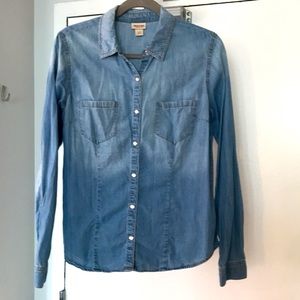 Mossimo Denim Long Snap Button Up. Like New. Sz L
